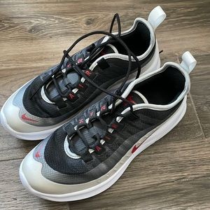 Boys Nike Air Max size 3.5